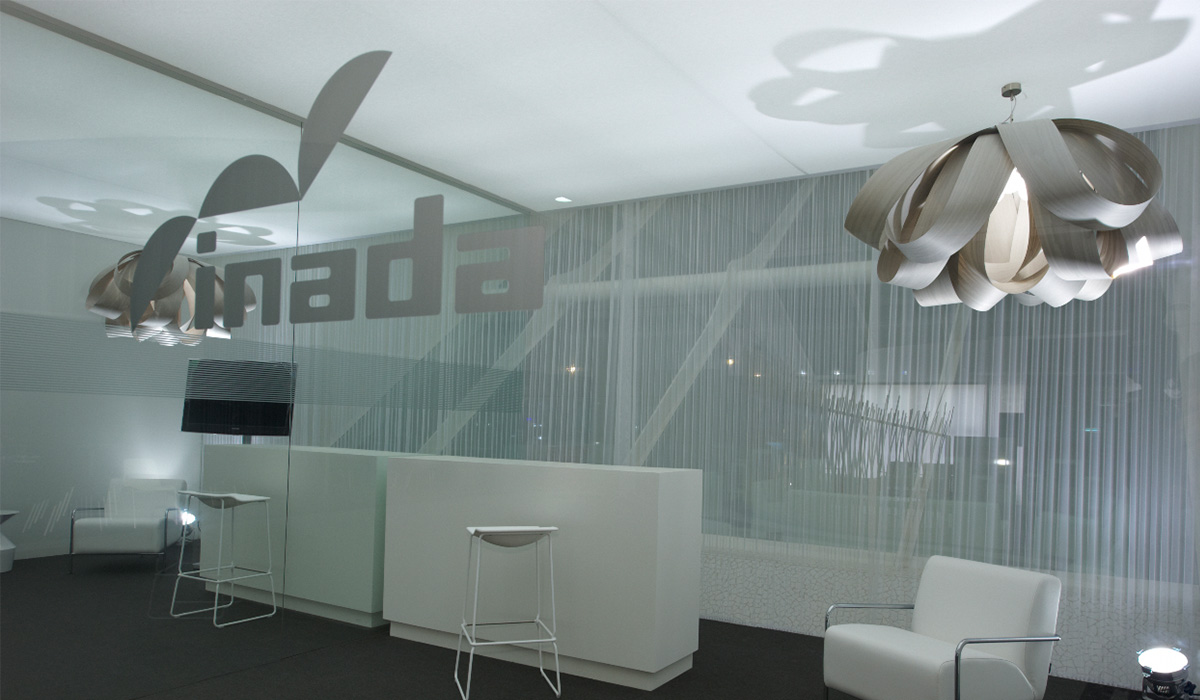 project.contractSlider.specifications[0].imagen.sourceUrl